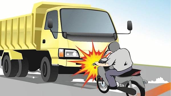 Gagal Nyalip Truk Tronton, Pemotor Luka Berat Terlindas di Parung Panjang