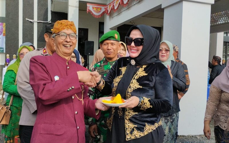HJB ke 542, Kecamatan Pamijahan Gelar Upacara Potong Tumpeng