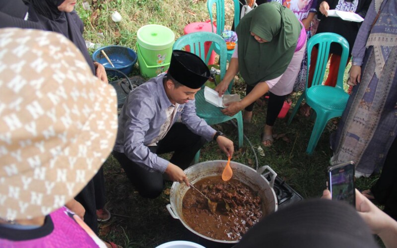 Lewat Kurban, Sendi Fardiansyah Ajak Warga Sembelih Sikap Buruk dalam Diri