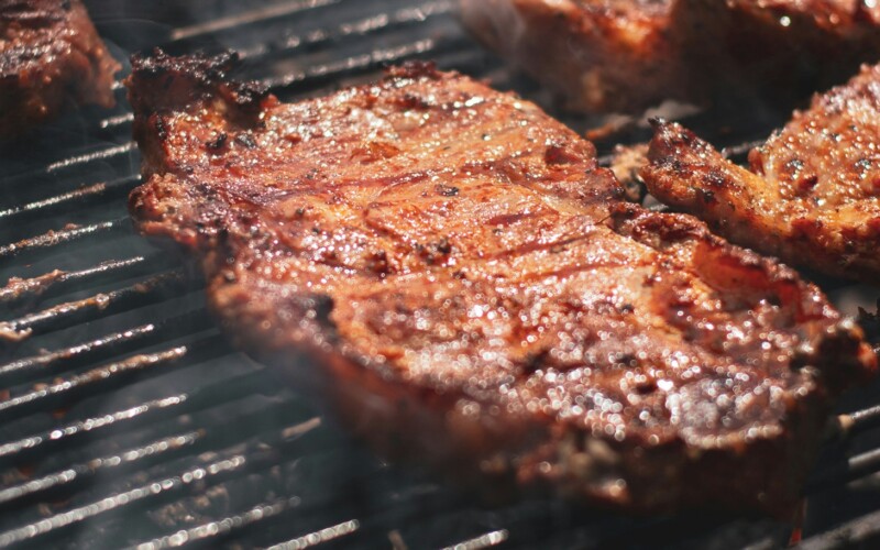 Rasakan Sensasi Hawaiian Barbeque di Infinity Rooftop Pool Pertama Di Kota Bogor