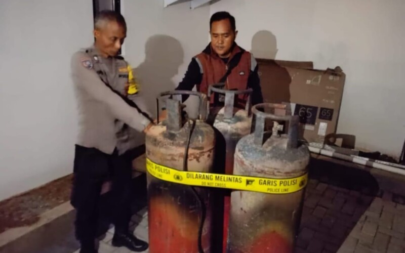 Tabung Gas 100 Kg di Puncak Meledak, Tiga Orang Luka Bakar