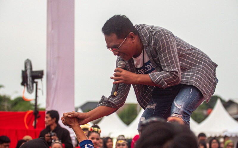 Manifestastasi Capt Monroe artis Tiktok Dengan Suara Khasnya