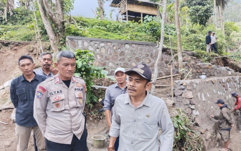 Akses Jalan Desa Purwabakti terus Dibangun, Guna Peningkatan Perekonomian Masyarakat