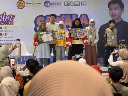 Serunya Lomba Mewarnai Bersama Koh Dennis Lim