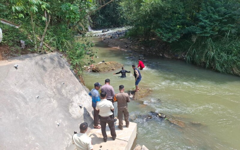 Warga Caringin Temukan Mayat Bayi di Sungai Cisadane