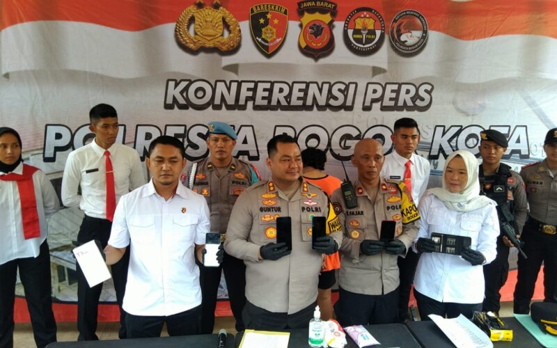 Seorang Mahasiswa Ditangkap Polisi Akibat Jambret Handphone Milik Mamah Muda