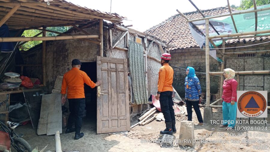 Miris, Rumah Tak Layak Huni di Rancamaya Ambruk Diterpa Angin dan Hujan