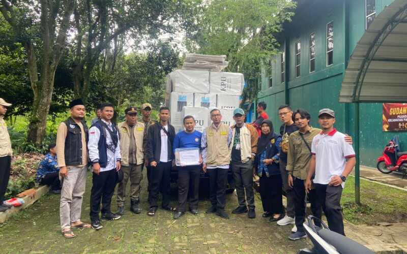 Forkopimcam Pamijahan Monitoring Pendistribusian Logistik Surat Suara ke 15 Desa