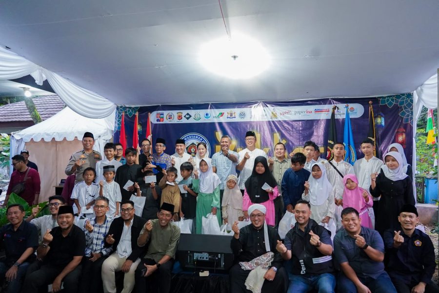 DPRD Kota Bogor Bersama PWI Kota Bogor Santuni Ratusan Anak Yatim dan Dhuafa
