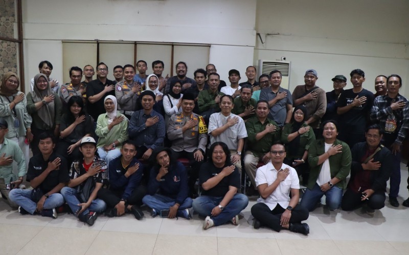 Mempererat Hubungan Silaturahmi, Kapolres Metro Depok Gelar Buka Puasa Bersama Jurnalis