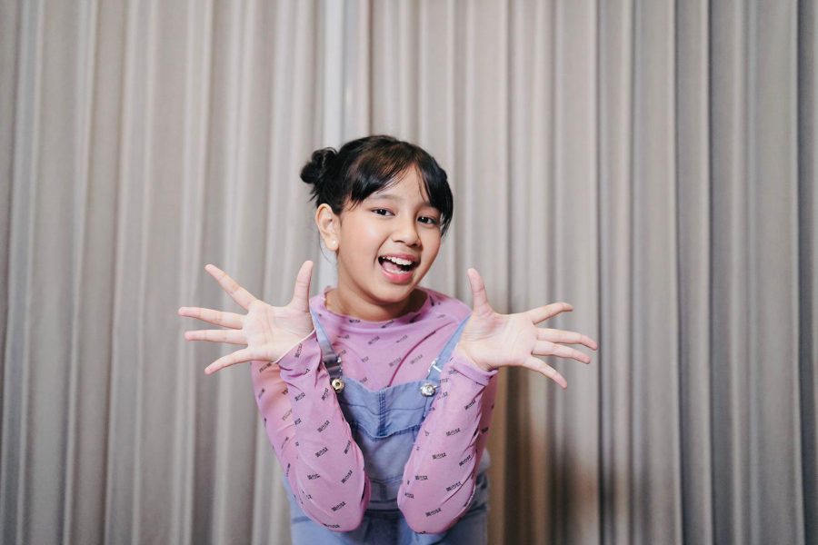 Malika Abiya, Penyanyi Cilik Rilis Single Terbaru Berjudul 'Senyum Ibu