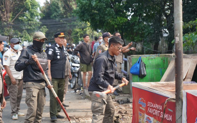 23 Bangunan Liar di Terminal Cibinong Dihancurkan Satpol PP Kabupaten Bogor