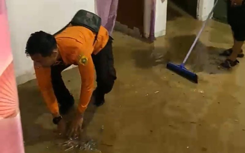 Imbas Tanah Longsor, 109 Rumah di Rancabungur Terendam Banjir