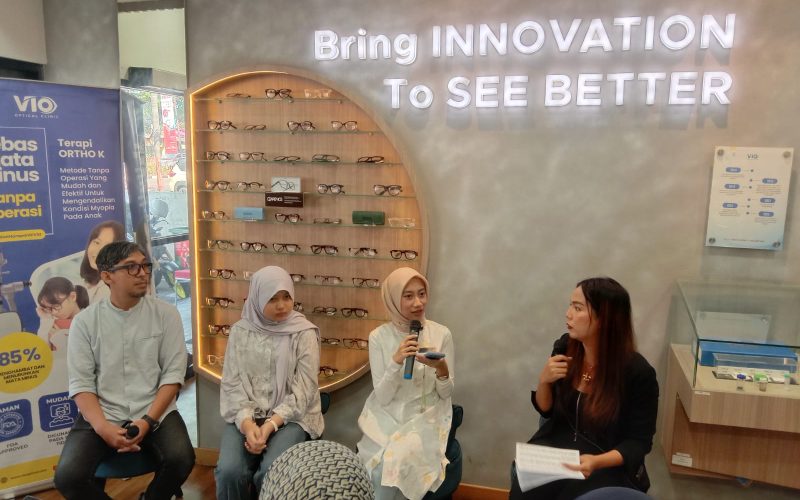 Solusi untuk Mata Minus, Terapi Ortho-K di VIO Optical Clinic