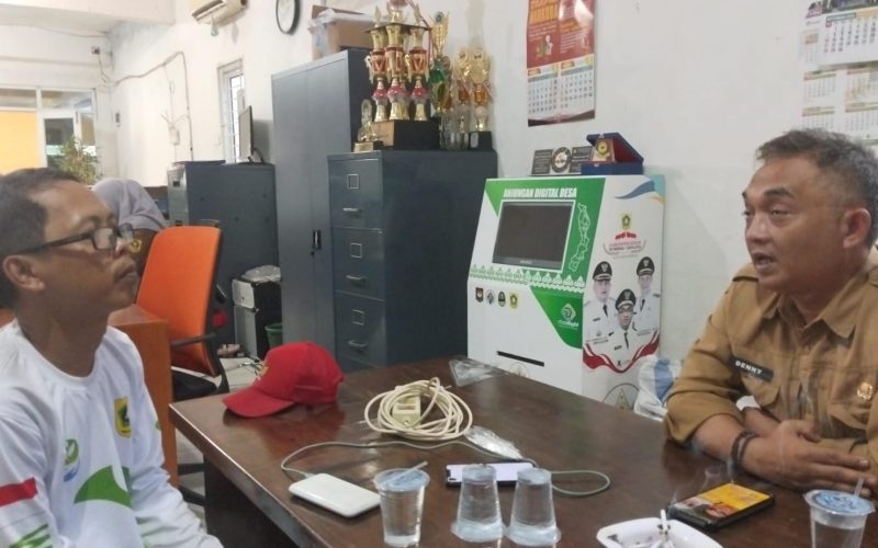 Deni Kepala Desa Cihideung Udik: Pastikan tidak ada Kiriman Sampah dari Hulu ke Hilir