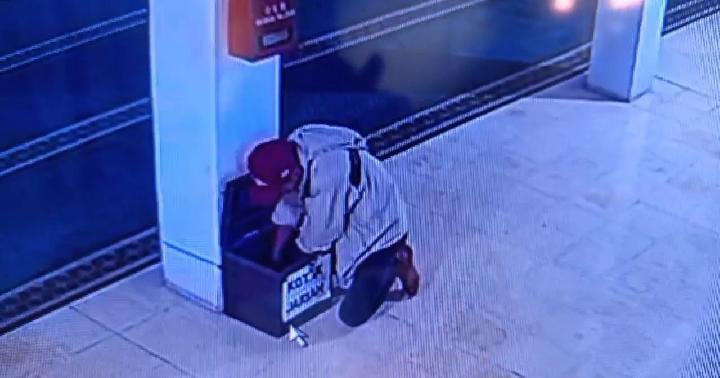 Dua Keropak Masjid Jami Nurun Najah Pamoyanan Digondol Maling, Aksi Terekam CCTV