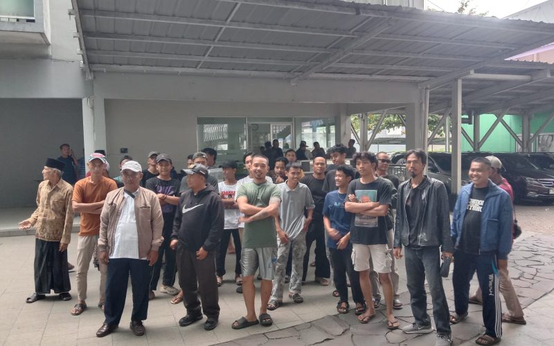 Ahli Waris dan Warga Kota Batu Geruduk Kantor Office BNR, Protes Dugaan Penyerobotan Lahan 3.000 Meter