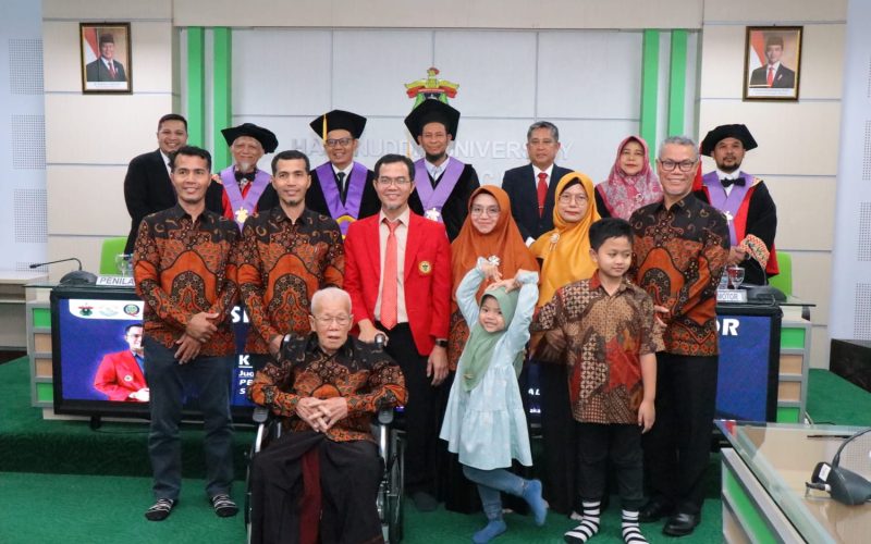 Ketua IDI Kabupaten Bogor Raih Gelar Doktor Bidang Kesehatan Masyarakat di FKM UNHAS