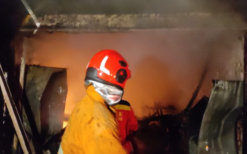 10 Kios di Cilendek Barat Ludes Terbakar, Diduga Akibat Kebocoran Gas di Kios Ayam Goreng