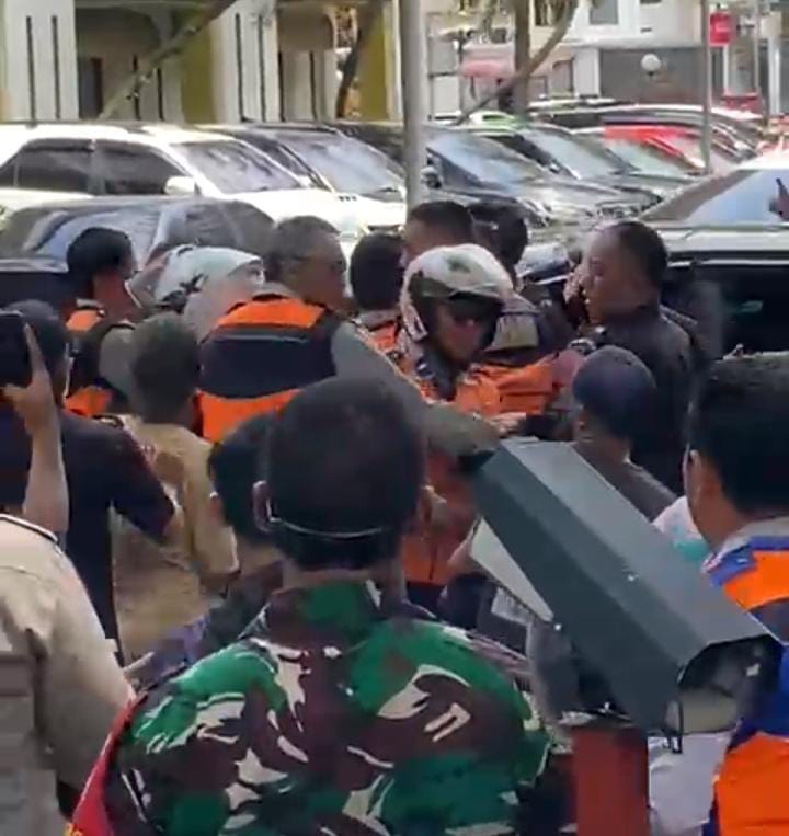 Ratusan Sopir Angkot di Bogor Ricuh Saat Unjuk Rasa, Petugas Dishub Jadi Sasaran Emosi Massa