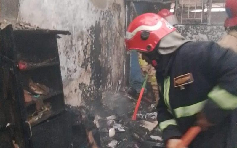 Korsleting Listrik Sebabkan Ponpes di Cibungbulang Kebakaran