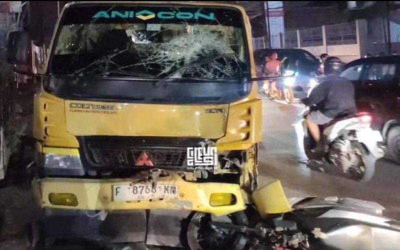Hindari Minibus, Truk Hantam Motor dan Sebabkan 1 Orang Tewas di Cileungsi
