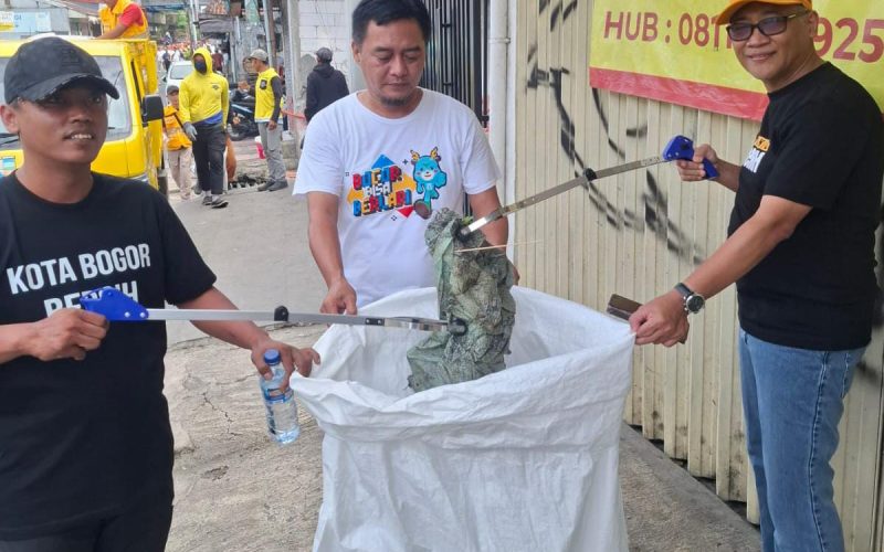 Pemuda Bogor Tunjukan Komitmen, Jumat Bersih Jadi Aksi Nyata Peduli Lingkungan