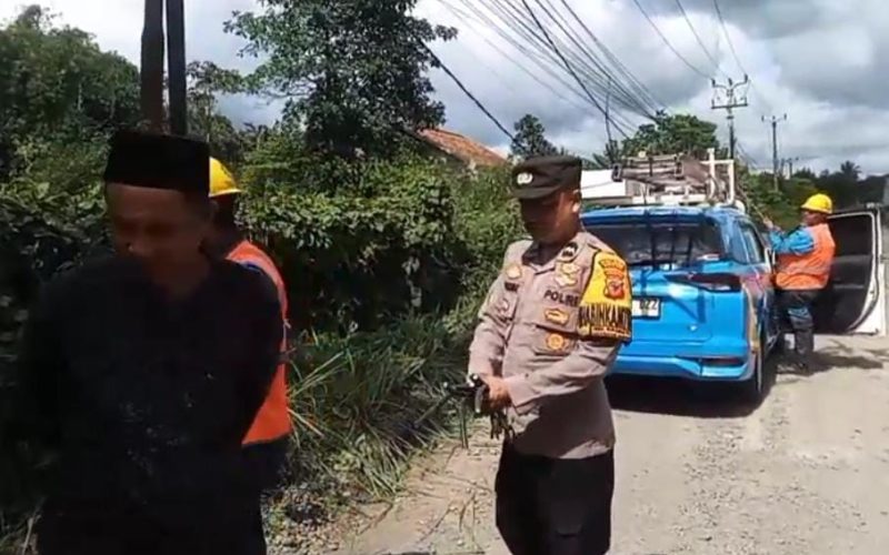 Kabel Listrik di Rumpin Dicuri, 1 Kampung Gelap Gulita