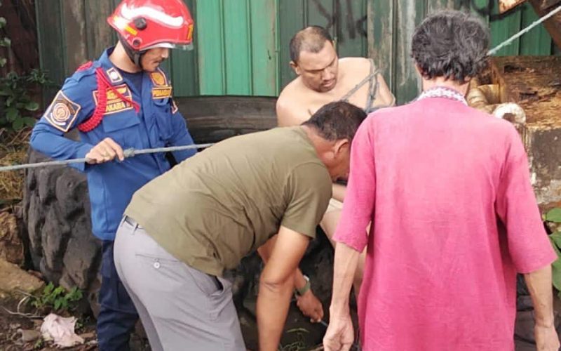 Ngamuk dan Hendak Serang Warga, ODGJ di Cileungsi Dibius Damkar