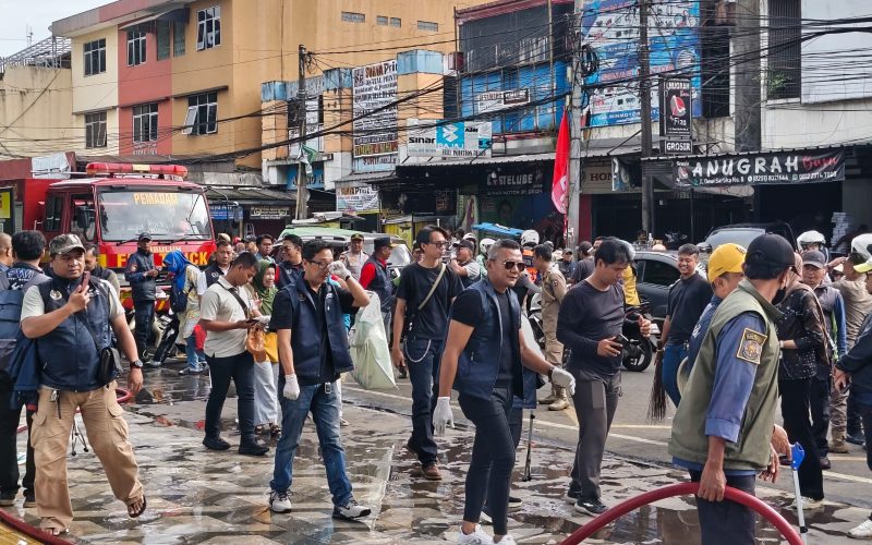 Wakil Wali Kota Bogor Pimpin Jum’at Bersih di Alun-alun, Angkut 3,8 Ton Sampah
