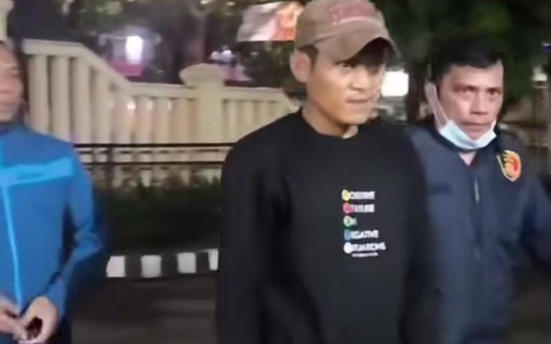 Ngefly Saat Bawa Penumpang, Sopir Angkot di Cileungsi Diringkus Polisi