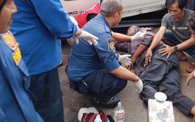 Mobil di Cibinong Hantam Pemotor, 1 Orang Luka-luka Usai Terseret
