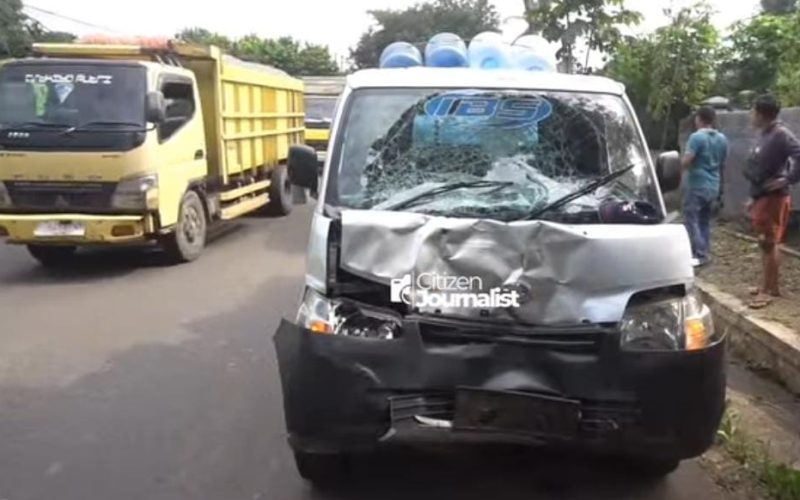 Kecelakaan Beruntun di Jonggol, 4 Orang Luka-luka