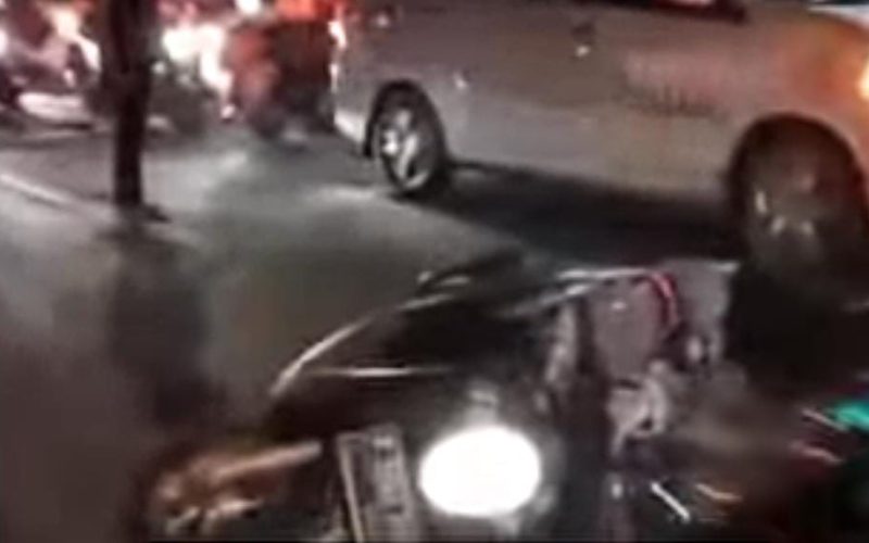 Hilang Keseimbangan, Pemotor di Ciampea Tewas Terlindas Truk Saat Gagal Nyalip