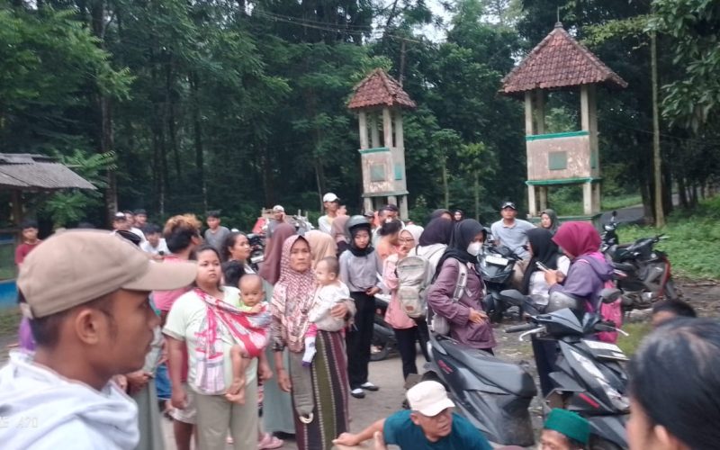 Diduga Minim Rambu Lalu Lintas, Mobil Tabrak Roda Dua di Simpang Kebon Kelapa