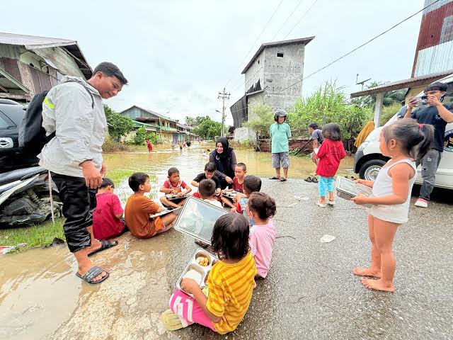 Anak-Anak Yatim Piatu Korban Bencana Sumatra, Tanggung Jawab Siapa?
