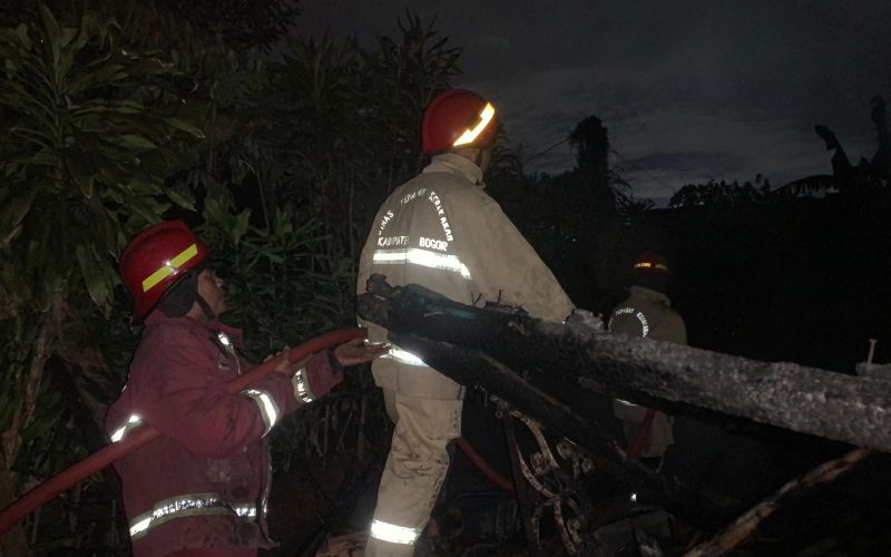 Rumah di Kemang Terbakar, Penyebab Masih Diselidiki