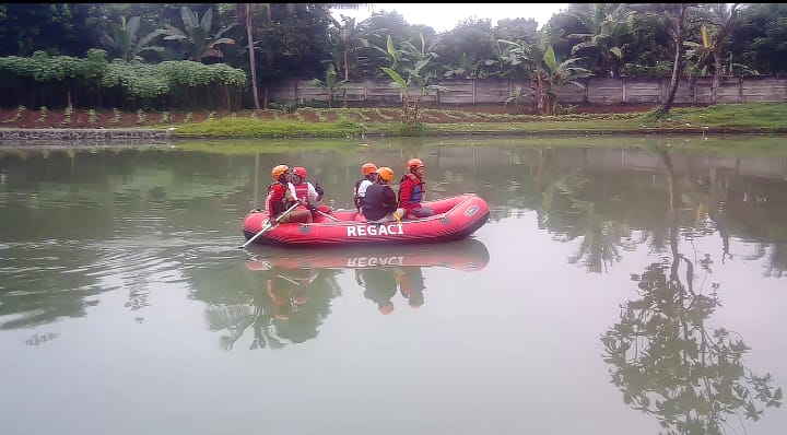 Gali potensi setu Cibanteng, Pemdes Cihideung Ilir Gandeng RESUS Survei Lokasi Setu Cibanteng