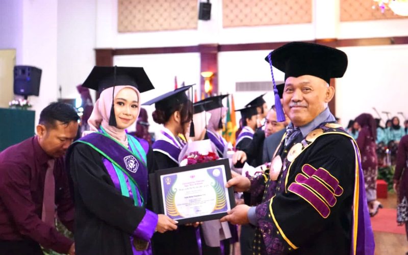 Universitas Pakuan Wisuda 575 Lulusan pada Gelombang I Tahun Akademik 2025/2026