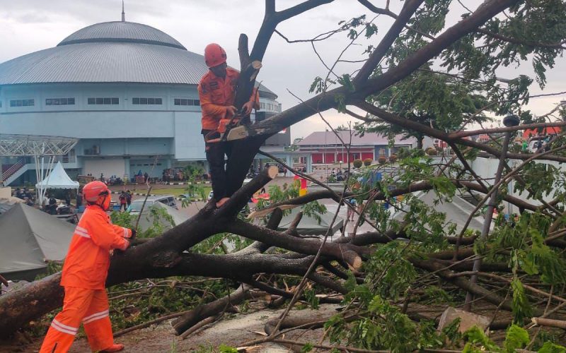 Sejumlah Fasilitas di Gelora Pakansari Rusak Diterjang Angin Kencang, Kerugian Materi Belum Bisa Diperkirakan