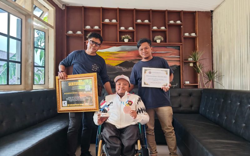 Raih Prestasi di ASEAN Para Games, Intelkam Polsek Bogor Selatan dan Owner Andalan Group Beri Penghargaan kepada Eman25