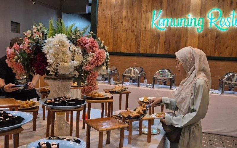 Kemuning Resto Sajikan Pizza dan Burger Rendang Cita Rasa Eropa dan Lokal Sebagai Hidangan Spesial Buka Puasa
