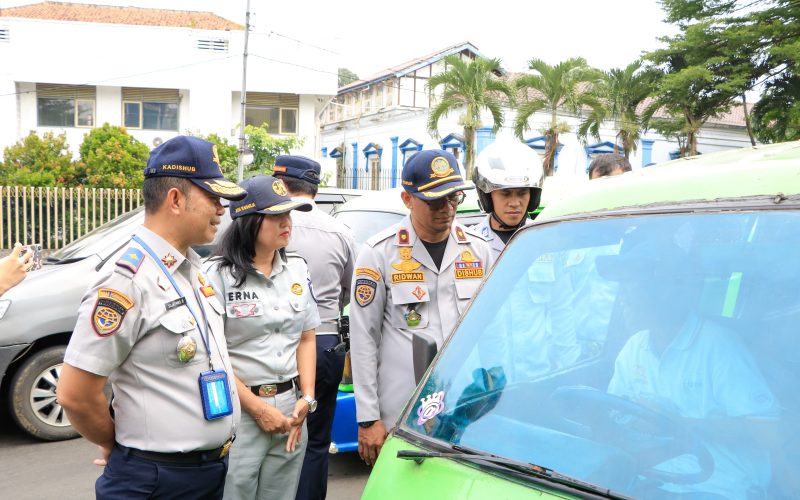Dishub Kota Bogor Tertibkan Angkot, 54 Kendaraan Ditilang dan 10 Dikandangkan