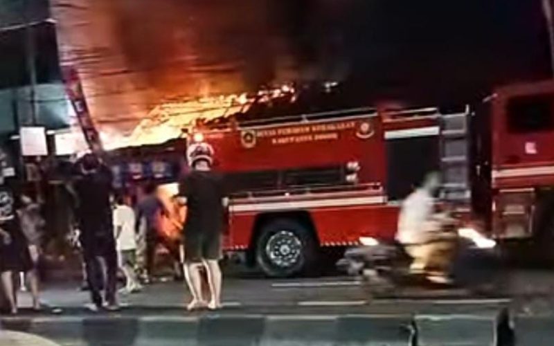 Ruko di Cibinong Kebakaran Gegara Korsleting Listrik