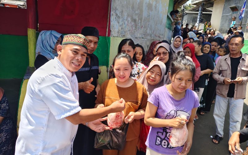 Jelang Lebaran, Politisi Demokrat Subhan Salurkan 7 Ton Ayam kepada Warga Kota Bogor