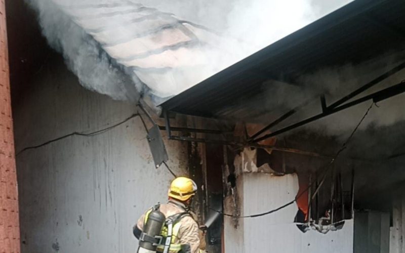 Pembakaran Sampah Sebabkan Gudang Komputer BRIN di Cibinong Kebakaran