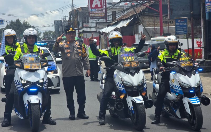 Rekayasa One Way Diberlakukan, Arus Balik Puncak Menuju Jakarta Dipadati Kendaraan