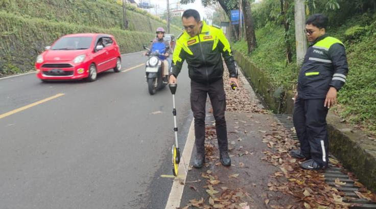 2 Pelajar Tertabrak Motor di Jalur Puncak Bogor, 1 Tewas dan 1 Luka-luka