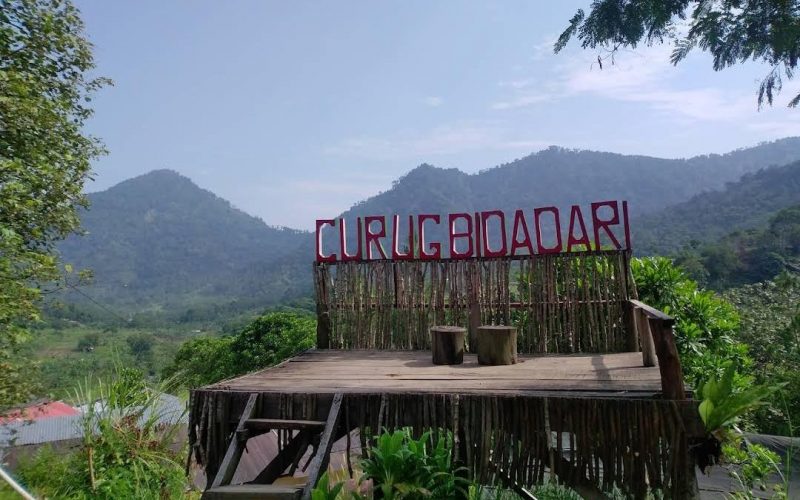 Wisatawan Dihadang Pungli di Curug Bidadari Sentul, Disparekraf Sarankan Cari Tempat Wisata Lain