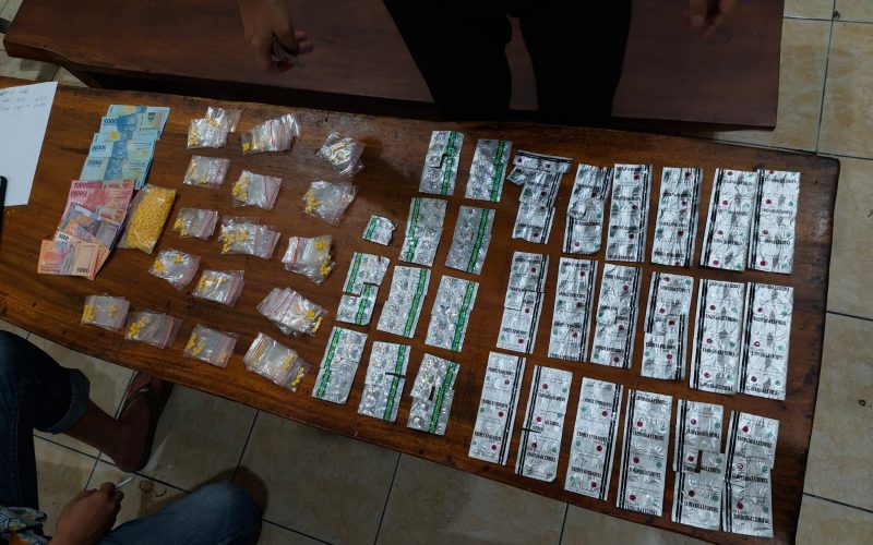 Polisi Bongkar Peredaran Obat Keras Terlarang di Babakan Madang, Ribuan Butir Diamankan